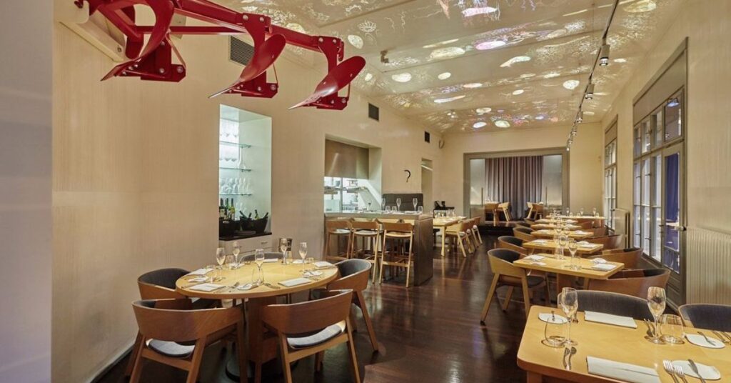 FIELD Restaurant